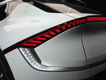 2022 Kia EV6 с пробегом 88 413 км