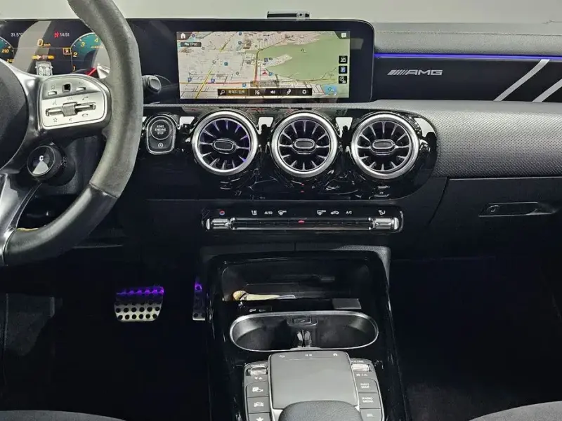 2021 Mercedes-Benz CLA с пробегом 43 281 км