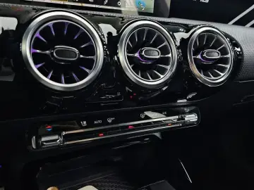 2021 Mercedes-Benz CLA с пробегом 43 281 км