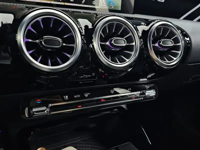 2021 Mercedes-Benz CLA с пробегом 43 281 км