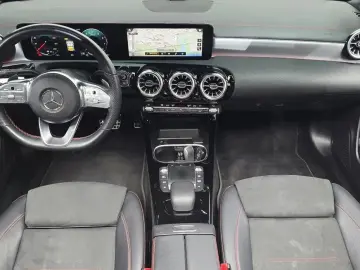 2022 Mercedes-Benz CLA с пробегом 79 746 км