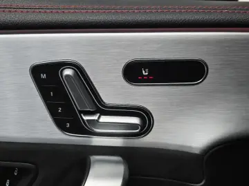2022 Mercedes-Benz CLA с пробегом 79 746 км