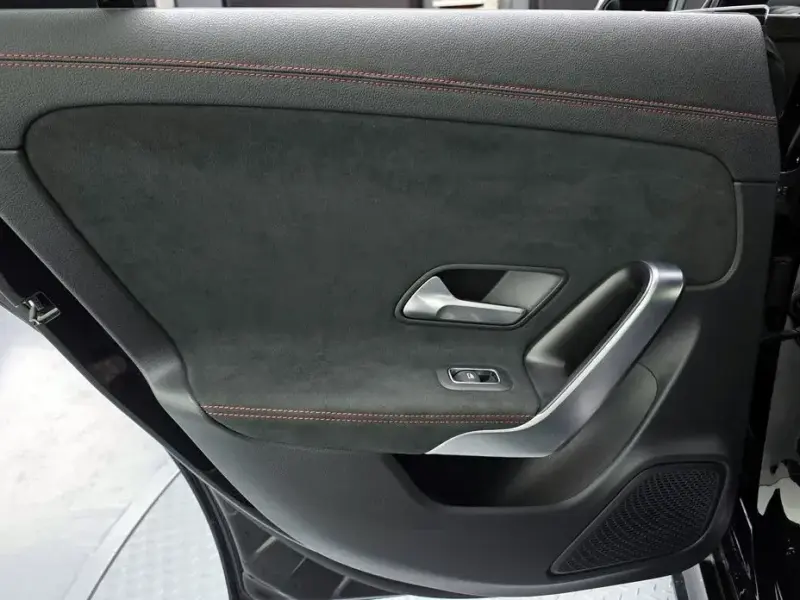 2022 Mercedes-Benz CLA с пробегом 28 056 км