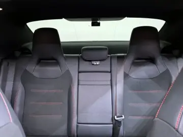 2022 Mercedes-Benz CLA с пробегом 28 056 км