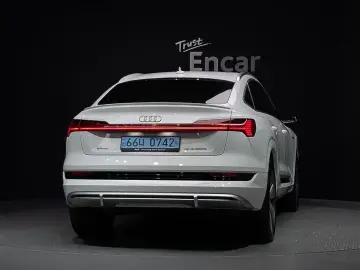 2022 Audi e-tron с пробегом 141 842 км