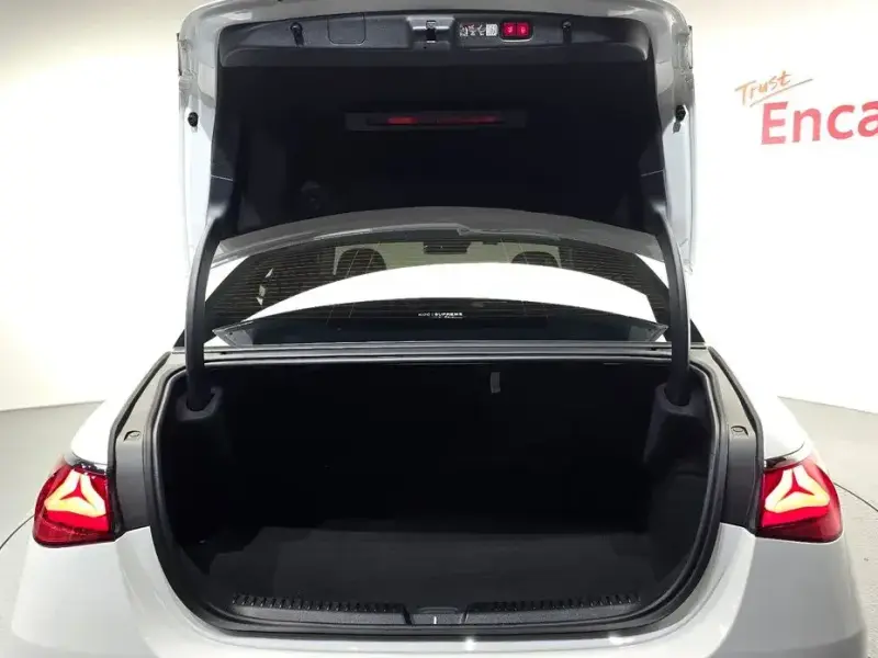 2024 Mercedes-Benz E-Класс с пробегом 7 120 км
