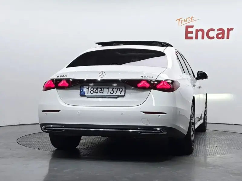 2024 Mercedes-Benz E-Класс с пробегом 31 150 км