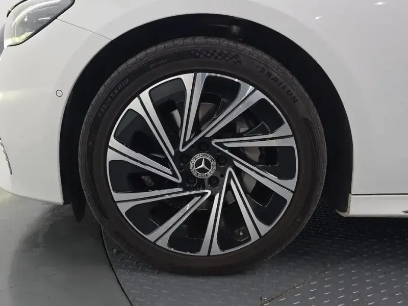 2024 Mercedes-Benz E-Класс с пробегом 31 150 км