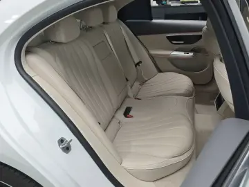 2024 Mercedes-Benz E-Класс с пробегом 31 150 км