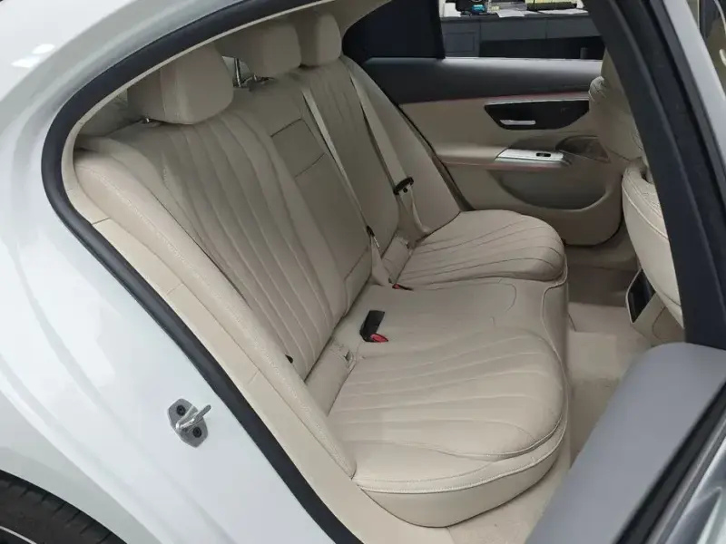 2024 Mercedes-Benz E-Класс с пробегом 31 150 км