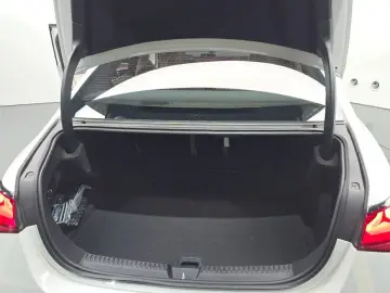 2024 Mercedes-Benz E-Класс с пробегом 31 150 км