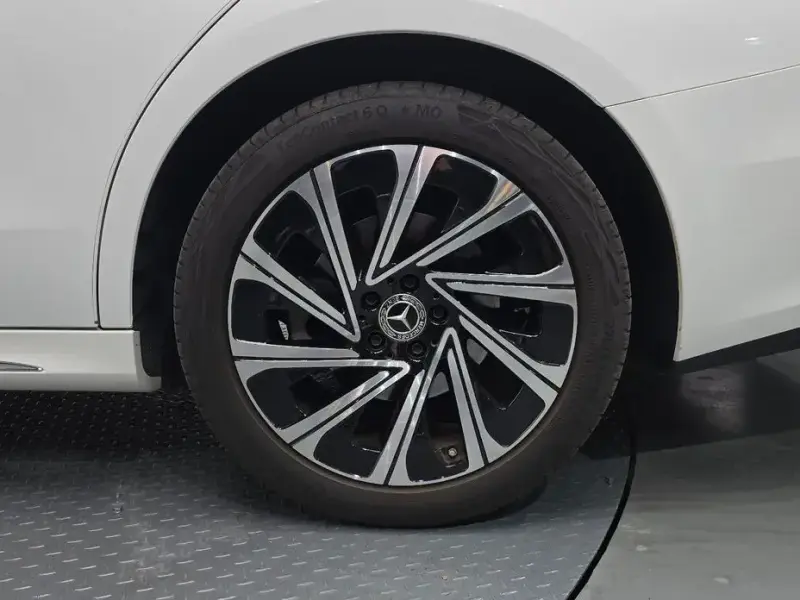 2024 Mercedes-Benz E-Класс с пробегом 31 150 км