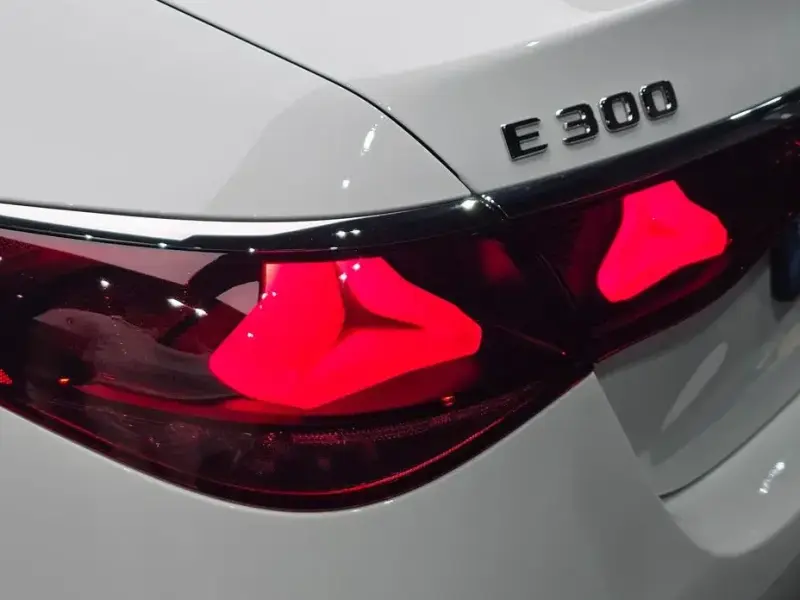 2024 Mercedes-Benz E-Класс с пробегом 31 150 км
