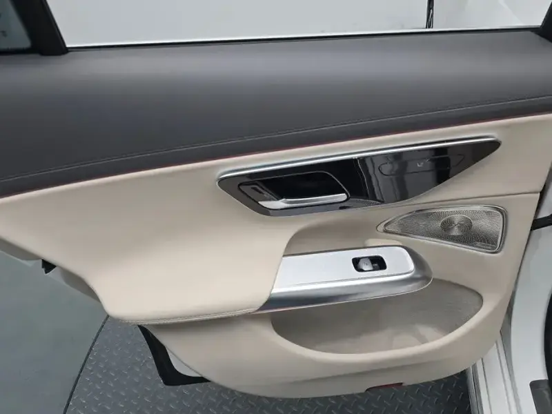 2024 Mercedes-Benz E-Класс с пробегом 31 150 км