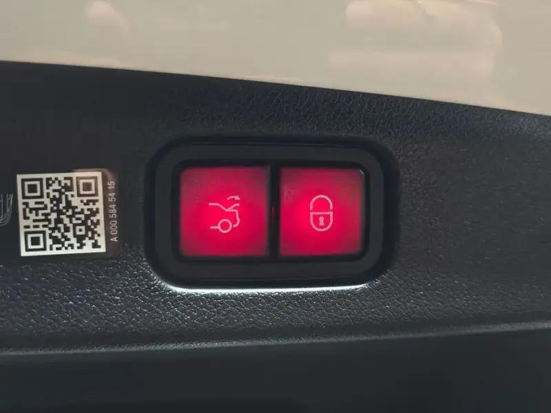 2024 Mercedes-Benz E-Класс с пробегом 31 150 км