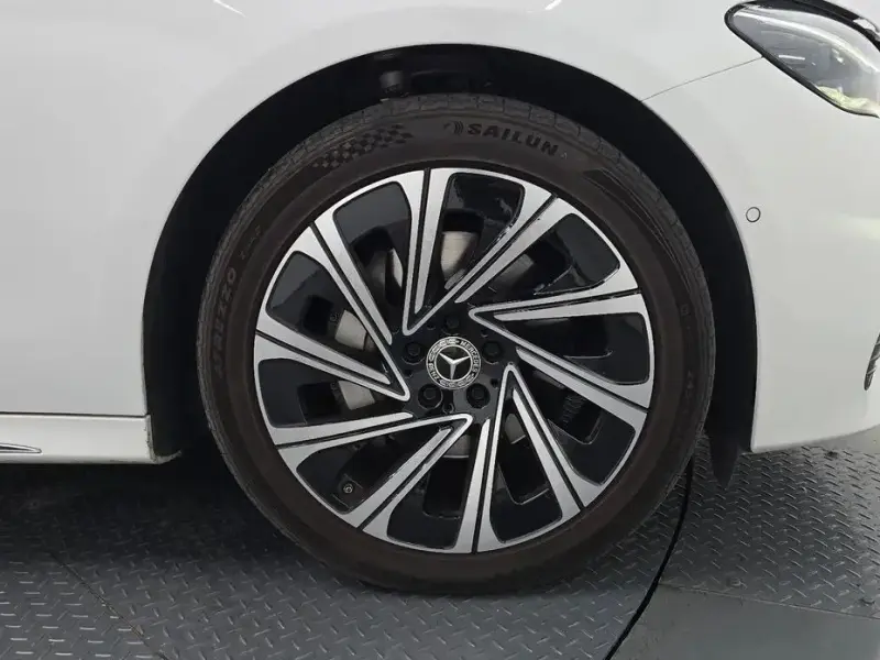 2024 Mercedes-Benz E-Класс с пробегом 31 150 км