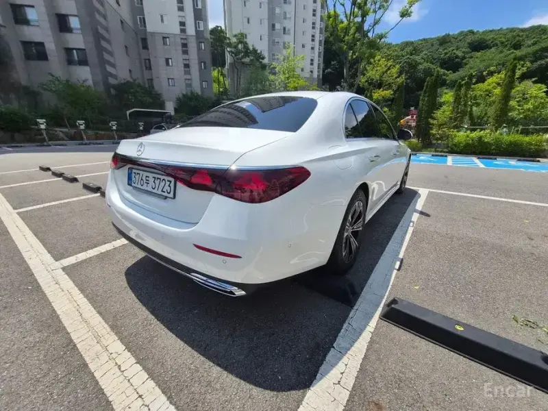 2025 Mercedes-Benz E-Класс с пробегом 7 376 км
