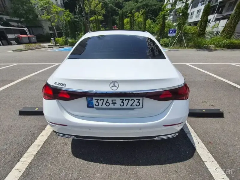 2025 Mercedes-Benz E-Класс с пробегом 7 376 км