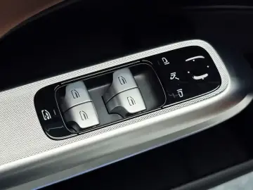 2025 Mercedes-Benz E-Класс с пробегом 8 639 км