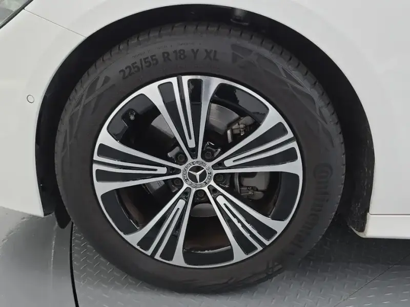 2025 Mercedes-Benz E-Класс с пробегом 6 480 км