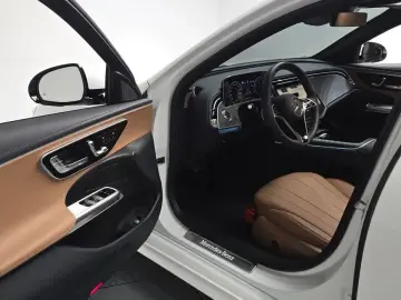 2025 Mercedes-Benz E-Класс с пробегом 13 766 км
