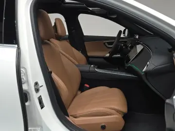 2025 Mercedes-Benz E-Класс с пробегом 13 766 км