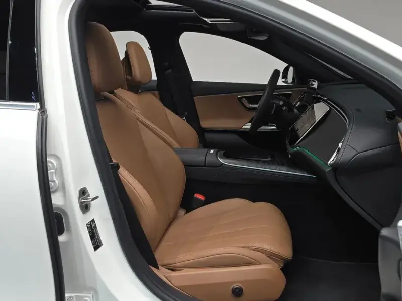2025 Mercedes-Benz E-Класс с пробегом 13 766 км