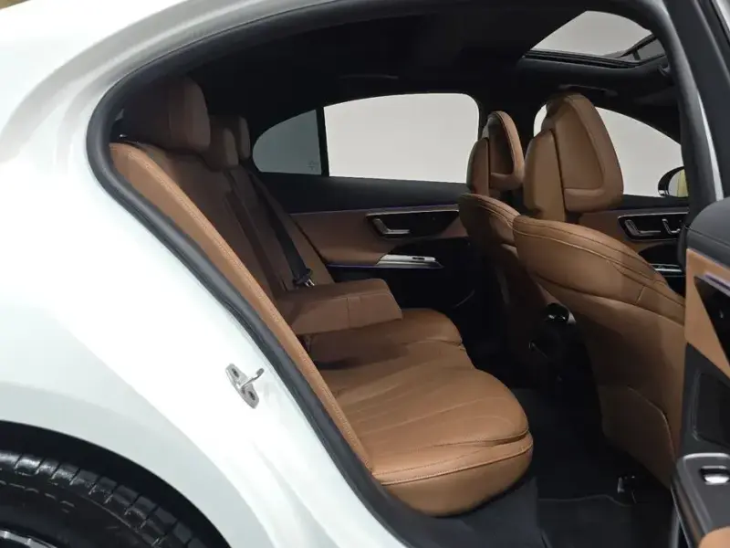 2025 Mercedes-Benz E-Класс с пробегом 13 766 км