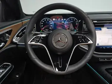 2025 Mercedes-Benz E-Класс с пробегом 13 766 км