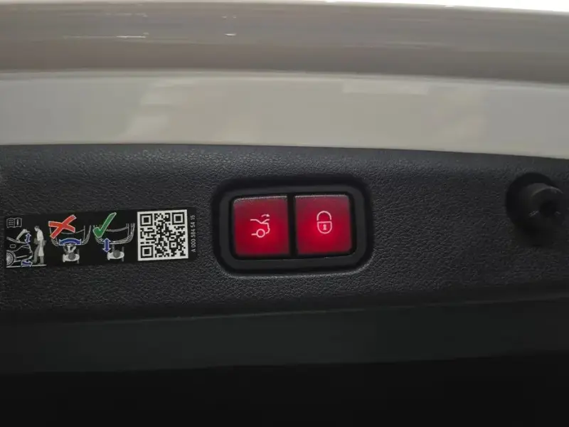 2025 Mercedes-Benz E-Класс с пробегом 13 766 км