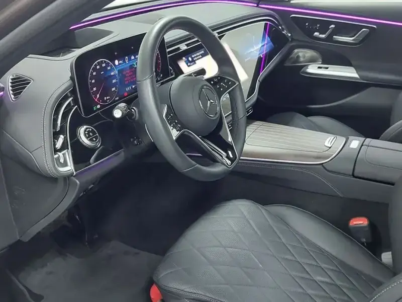 2025 Mercedes-Benz E-Класс с пробегом 10 305 км
