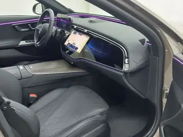 2025 Mercedes-Benz E-Класс с пробегом 10 305 км
