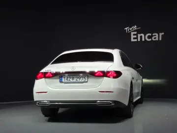 2024 Mercedes-Benz E-Класс с пробегом 12 449 км