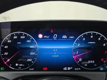 2024 Mercedes-Benz E-Класс с пробегом 12 449 км