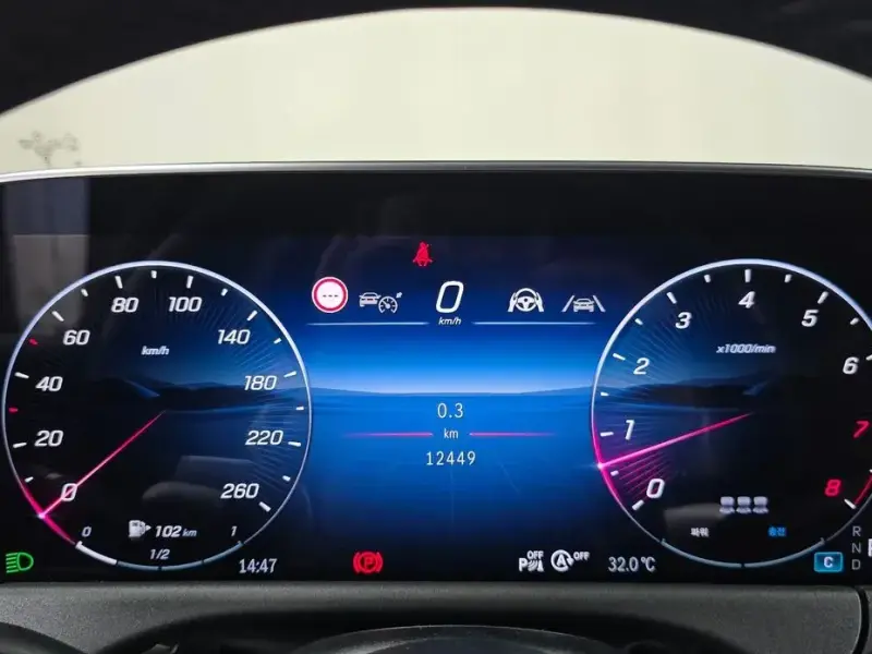 2024 Mercedes-Benz E-Класс с пробегом 12 449 км