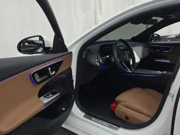 2024 Mercedes-Benz E-Класс с пробегом 12 449 км
