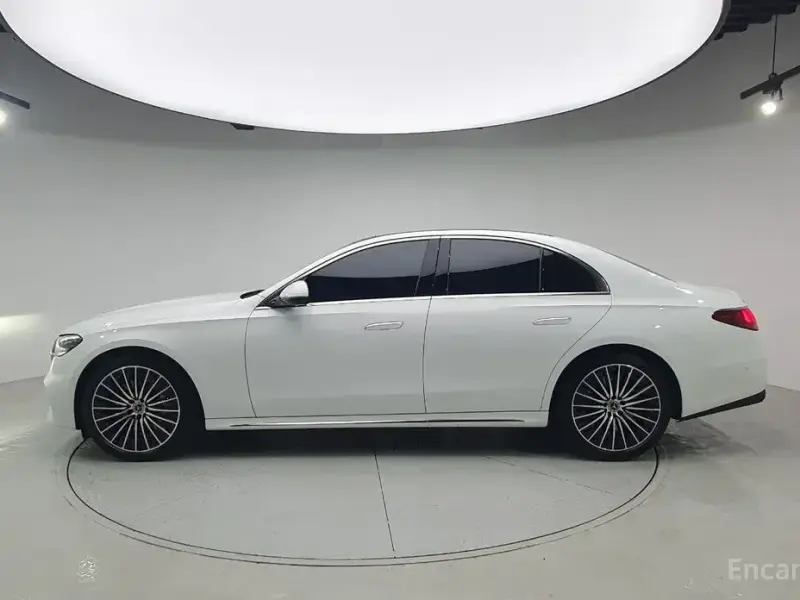 2026 Mercedes-Benz E-Класс с пробегом 5 200 км