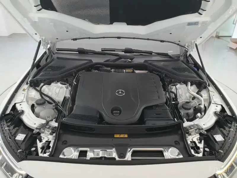 2026 Mercedes-Benz E-Класс с пробегом 5 200 км