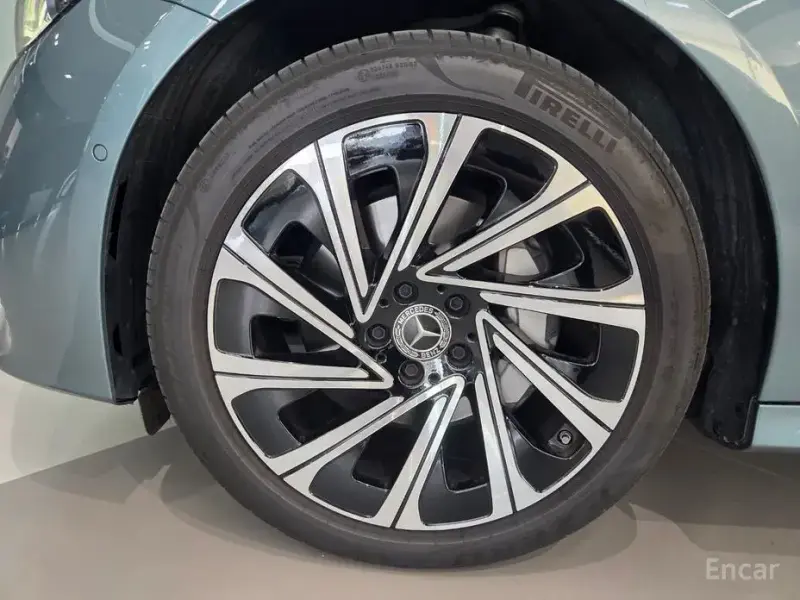 2025 Mercedes-Benz E-Класс с пробегом 8 660 км