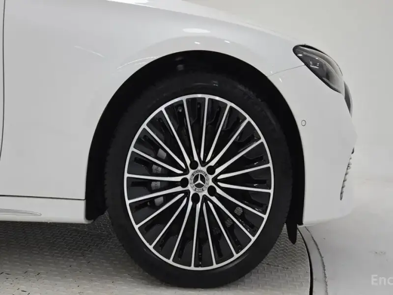 2025 Mercedes-Benz E-Класс с пробегом 3 839 км
