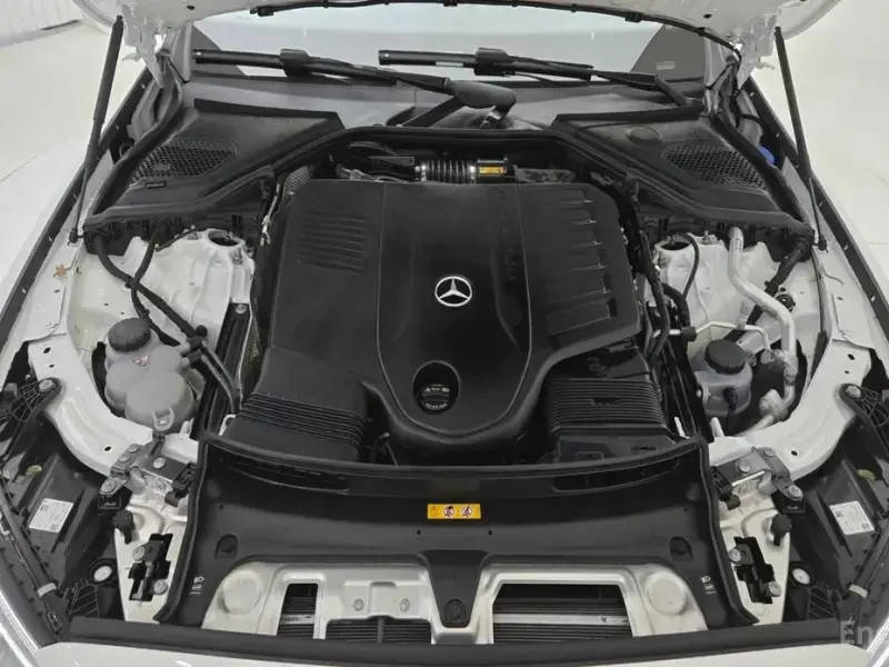 2025 Mercedes-Benz E-Класс с пробегом 3 839 км