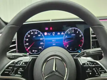 2025 Mercedes-Benz E-Класс с пробегом 3 839 км