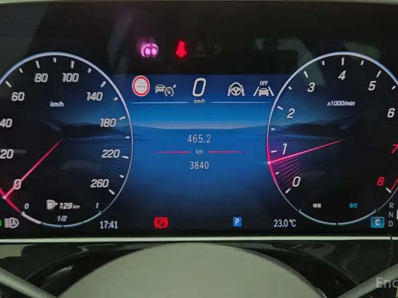 2025 Mercedes-Benz E-Класс с пробегом 3 839 км