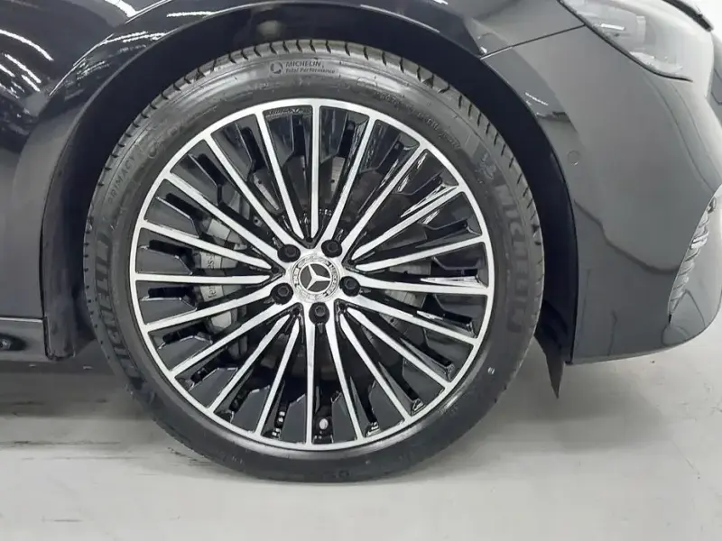 2025 Mercedes-Benz E-Класс с пробегом 8 665 км