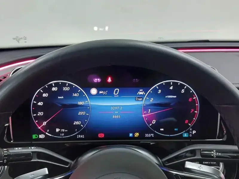 2025 Mercedes-Benz E-Класс с пробегом 8 665 км