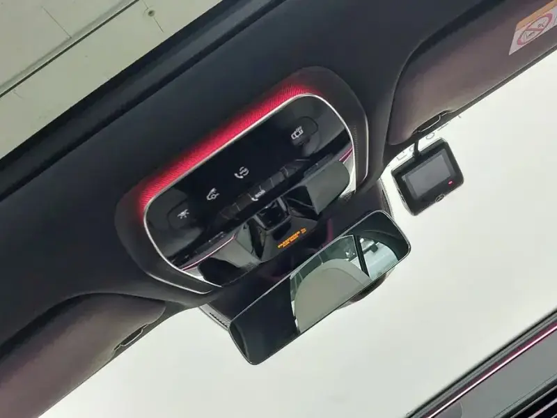 2025 Mercedes-Benz E-Класс с пробегом 8 665 км