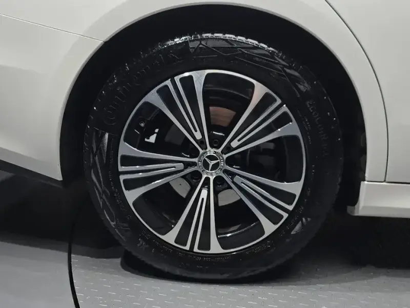 2025 Mercedes-Benz E-Класс с пробегом 4 447 км