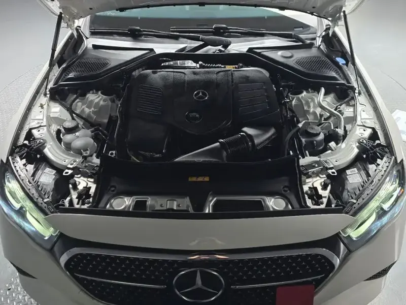 2025 Mercedes-Benz E-Класс с пробегом 4 447 км
