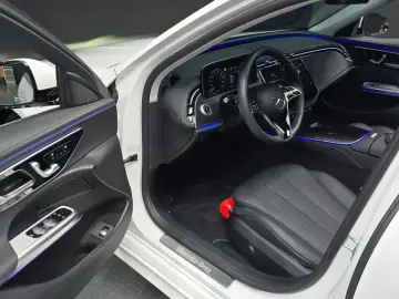 2025 Mercedes-Benz E-Класс с пробегом 4 447 км