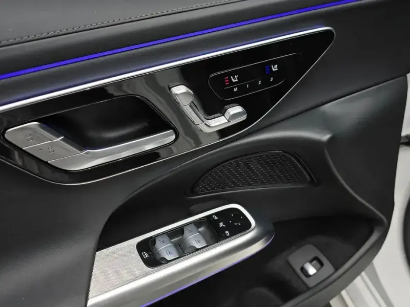 2025 Mercedes-Benz E-Класс с пробегом 4 447 км